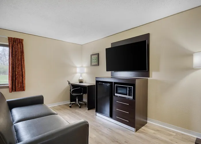 Surestay By Best Western Massena